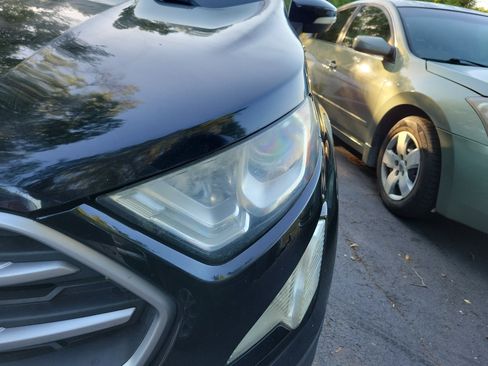 Used 2020 Ford EcoSport SE image 4