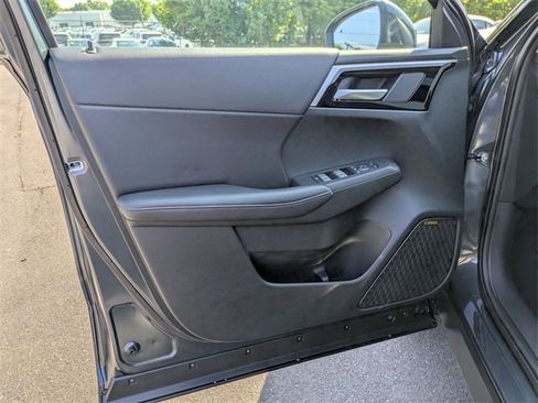 New 2025 Mitsubishi Outlander SE image 10