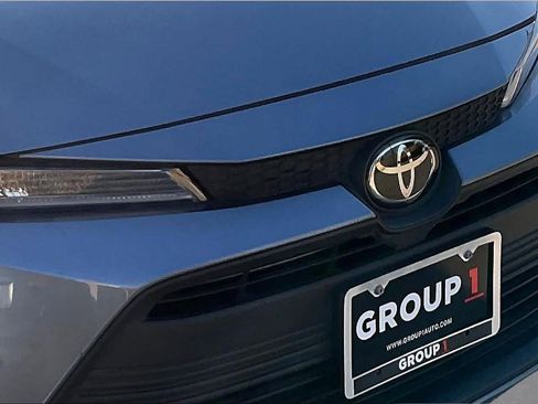Used 2023 Toyota Corolla LE FWD image 29