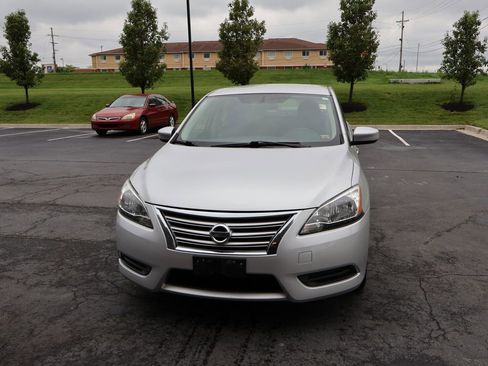 Used 2014 Nissan Sentra S FWD image 2