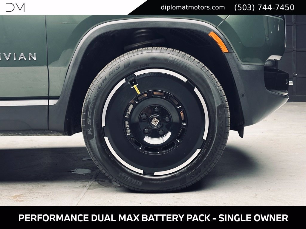 Used 2025 Rivian R1S Adventure Dual AWD/4WD image 45