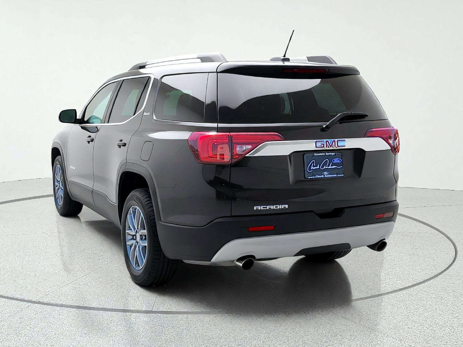 Used 2017 GMC Acadia SLE FWD image 6