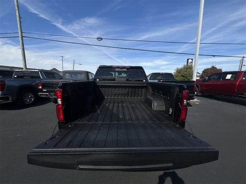 Used 2024 Chevrolet Silverado 1500 High Country w/ High Country Premium Package image 30