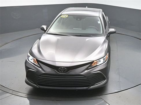 Used 2024 Toyota Camry LE image 39