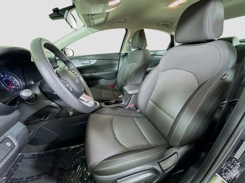 Used 2024 Kia Forte LXS image 17