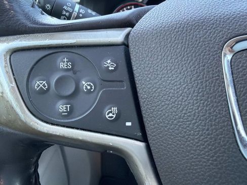 Used 2017 GMC Acadia Denali w/ Technology Package FWD image 28