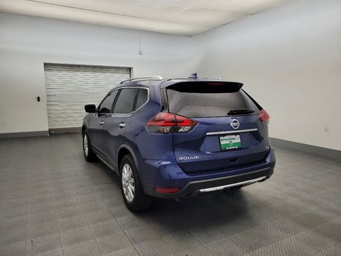 Used 2020 Nissan Rogue SV FWD image 5