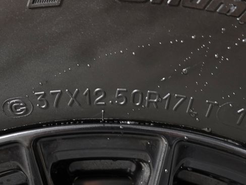 Used 2025 Ford F150 Raptor w/ Equipment Group 803A Raptor R image 37