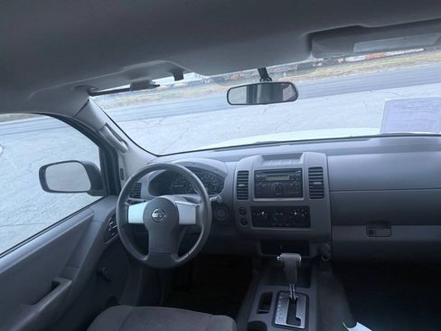 Used 2013 Nissan Frontier S RWD image 8