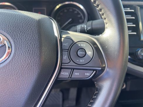 Used 2019 Toyota Camry SE image 20