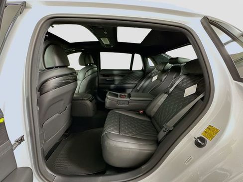 New 2026 Genesis G90 3.5T Prestige image 17