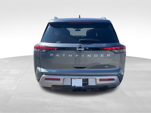 Used 2025 Nissan Pathfinder SL w/ SL Premium Package image 6