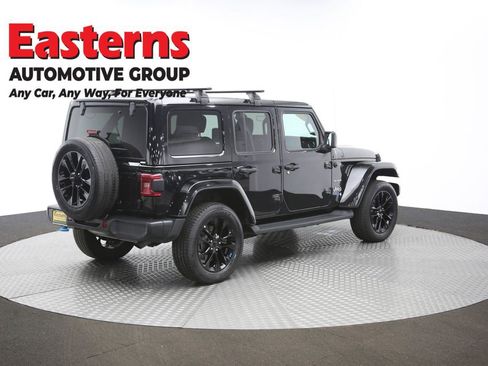 Used 2022 Jeep Wrangler Unlimited Sahara image 39