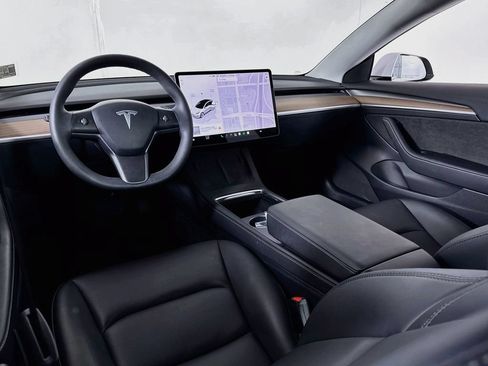 Used 2023 Tesla Model 3 Standard Range RWD image 37