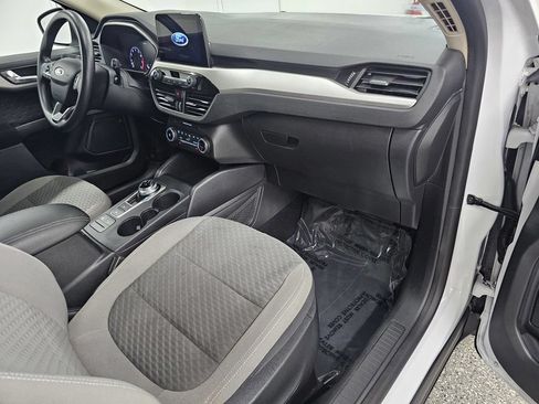 Used 2020 Ford Escape SE FWD image 13