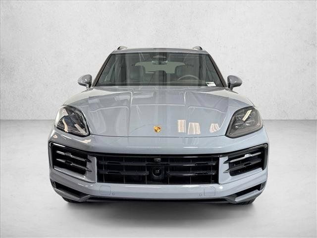 Used 2026 Porsche Cayenne AWD/4WD image 6