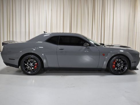 Used 2019 Dodge Challenger SRT Hellcat Redeye RWD image 4