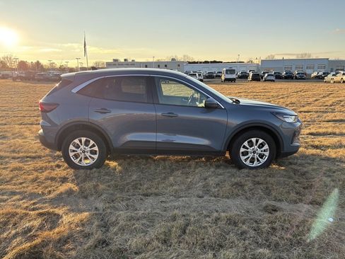 Used 2023 Ford Escape Active w/ Tech Pack #2 image 7