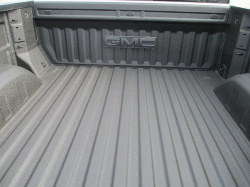 New 2026 GMC Sierra 1500 SLT w/ SLT Premium Plus Package AWD/4WD image 6