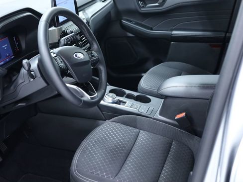 Used 2023 Ford Escape Active image 11