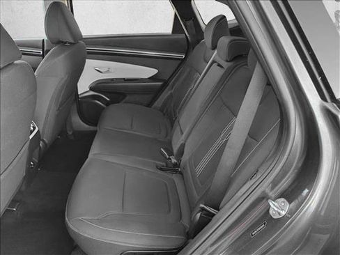 Used 2024 Hyundai Tucson SEL image 16