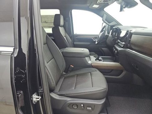 New 2026 Chevrolet Silverado 2500 High Country w/ High Country Premium Package AWD/4WD image 22