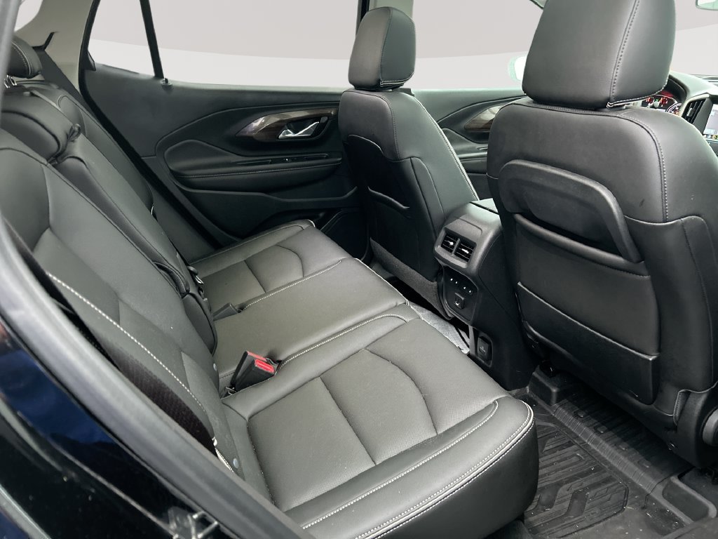 Used 2020 GMC Terrain Denali w/ Denali Premium Package AWD/4WD image 30