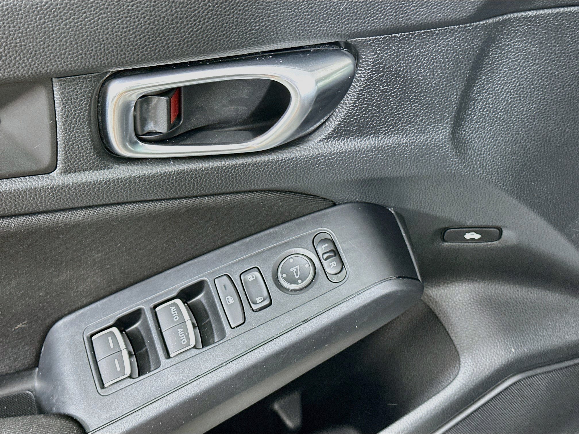 Used 2025 Honda Civic LX image 15