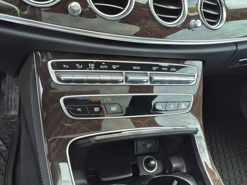 Certified 2021 Mercedes-Benz E 350 4MATIC Sedan image 18