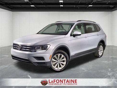 Used 2019 Volkswagen Tiguan SE w/ Panoramic Sunroof Package image 1