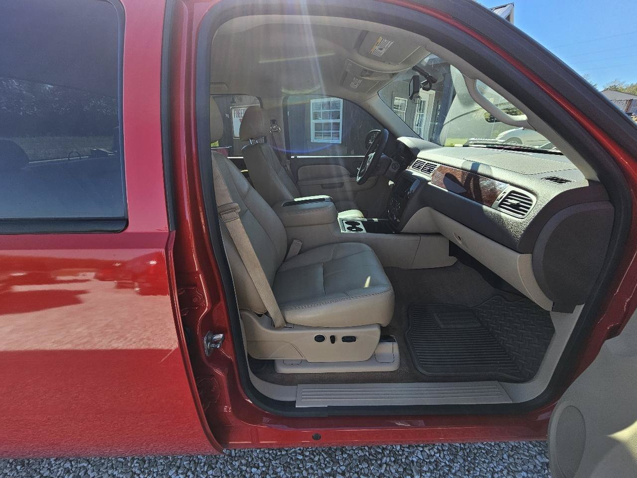 Used 2013 Chevrolet Silverado 1500 LTZ w/ Suspension Package, Off-Road AWD/4WD image 34