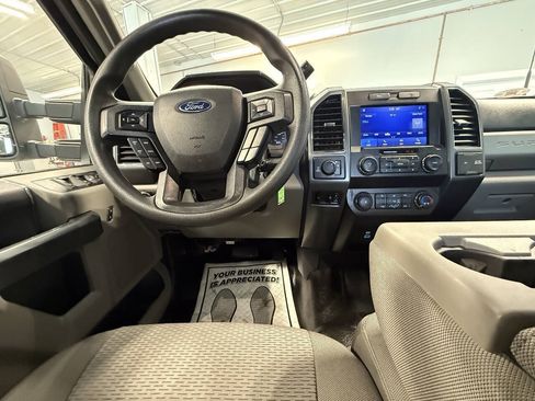 Used 2022 Ford F250 XLT w/ XLT Value Package AWD/4WD image 12