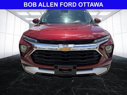 Used 2025 Chevrolet TrailBlazer LT FWD image 9