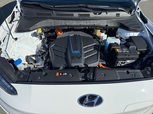 Used 2023 Hyundai Kona SE image 20