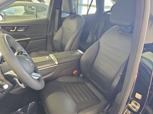 Certified 2026 Mercedes-Benz GLC 300 image 17