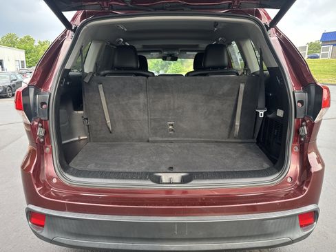 Used 2018 Toyota Highlander XLE FWD image 13