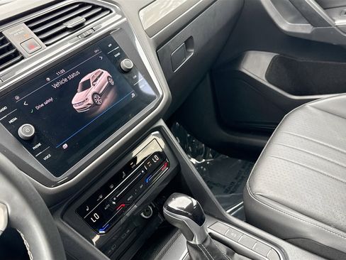 Used 2023 Volkswagen Tiguan SE image 26