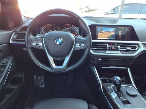 Used 2021 BMW 330i Sedan w/ Premium Package image 10