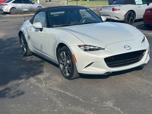 Used 2016 MAZDA MX-5 Miata Grand Touring RWD image 5