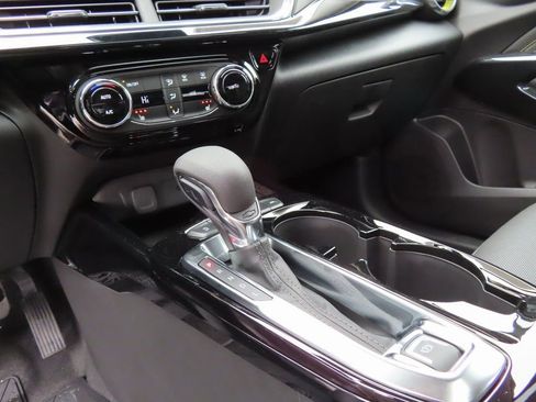 New 2026 Chevrolet Trax ACTIV w/ Sunroof Package image 6