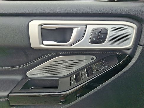 Used 2022 Ford Explorer ST w/ Equipment Group 401A image 12