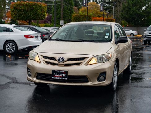 Used 2012 Toyota Corolla LE image 4