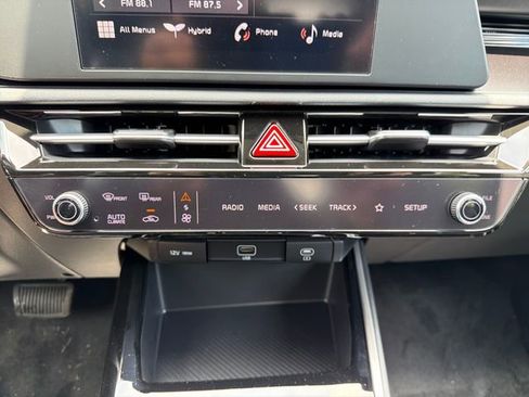 New 2026 Kia Niro LX FWD image 14