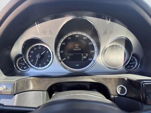 Used 2011 Mercedes-Benz E 350 4MATIC Sedan image 19