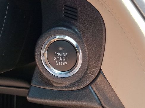 Used 2020 Subaru Outback Limited AWD/4WD image 26