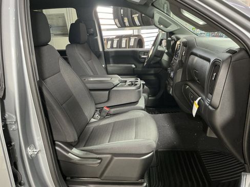 New 2026 Chevrolet Silverado 2500 Custom w/ Custom Convenience Package image 32