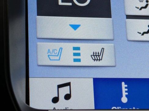 Used 2016 Ford Taurus Limited image 28