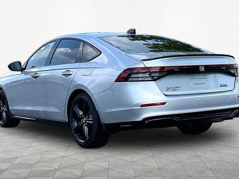 Used 2025 Honda Accord Sport image 5