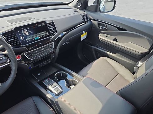 New 2026 Honda Ridgeline Black Edition image 30