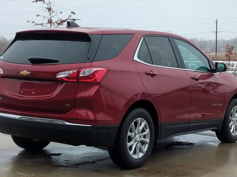 Used 2019 Chevrolet Equinox LT w/ Driver Convenience Package image 7